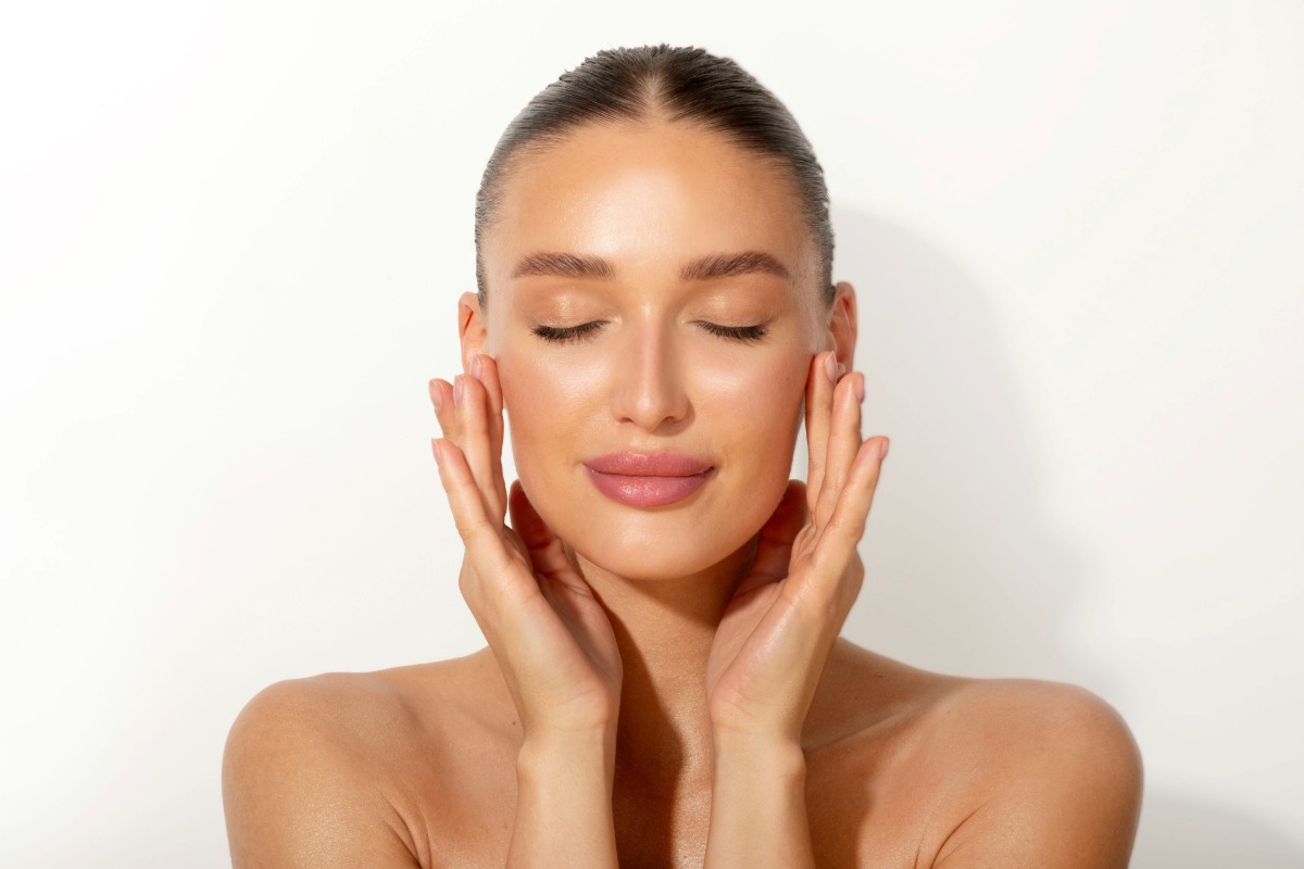 Professionelle Gesichtsbehandlung nach Wahl – klassisch, Deluxe oder mit Dermapen!