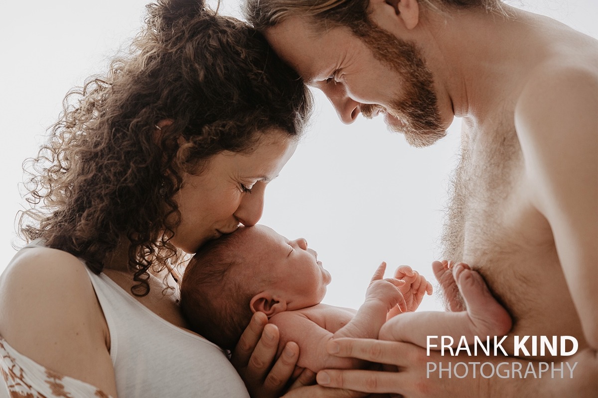 Baby-Fotoshooting mit bis zu drei Personen bei Frank Kind Photography!