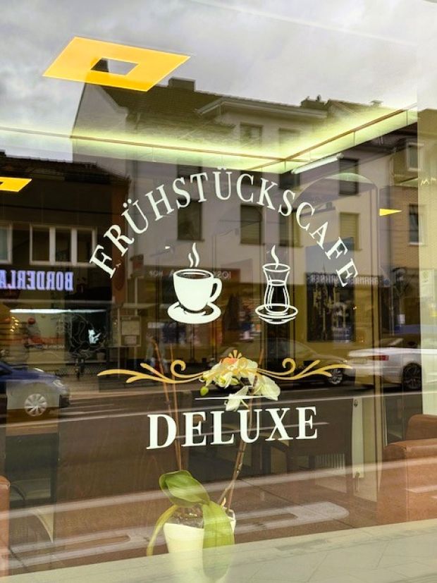 OecherDeal pr�sentiert das Fr�hst�ckscafe Deluxe