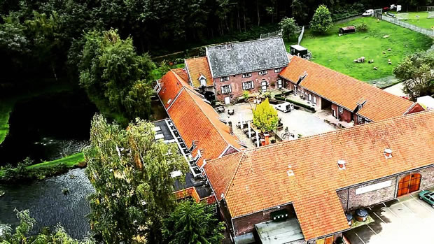 Heute Auf Oecherdeal Geniesse Ein Grossartiges Vier Gange Menu Im Historisch Romantischen Landgut Overste Hof Mitten Im Naturschutzgebiet Fur Nur 29 50 Statt 44 Euro